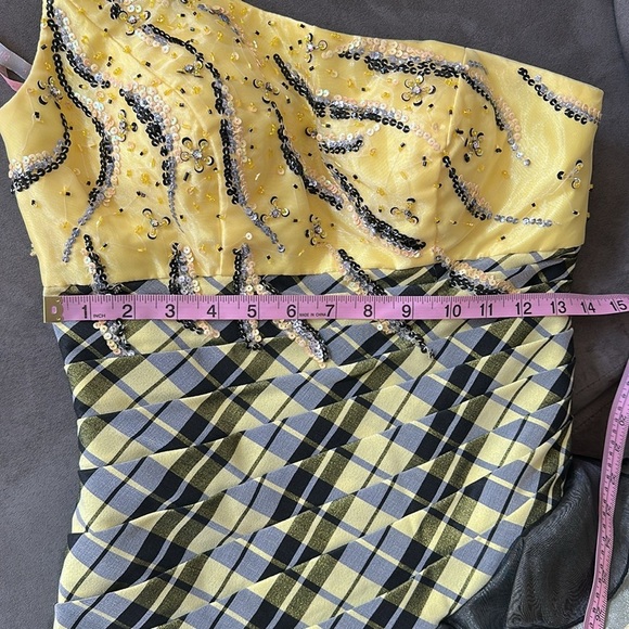 Blush Butter Yellow Black‎ Plaid Beaded Sequins Short Formal Prom Dress Size 4 - Picture 9 of 12